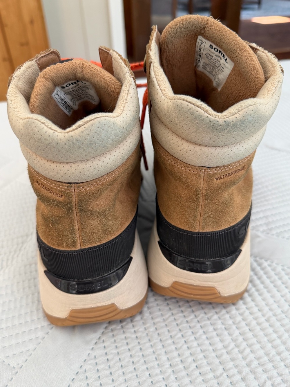 Sorel Kinetic Impact Conquest Boots Tan Suede w/Orange Laces Sz 7 - Picture 3 of 8